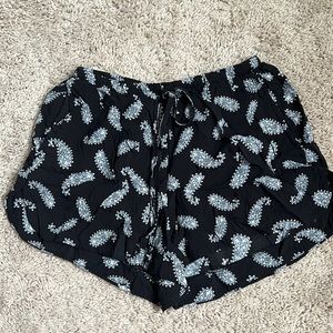 Brandy Melville shorts